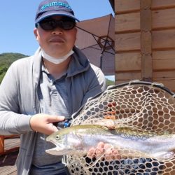 フィッシングレイクたかみや 釣果
