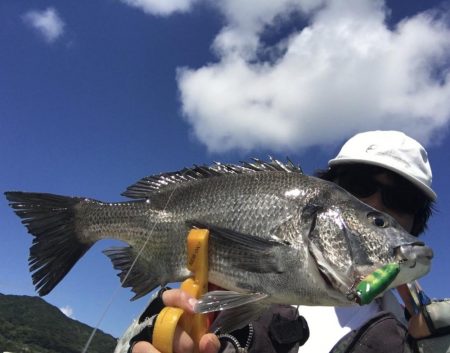 長崎　上五島　A.P.Pフィッシングガイドサービス　カヤックでトップチヌを楽しむ