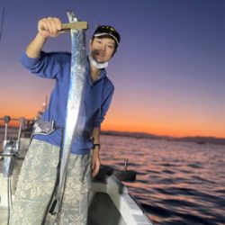 博多湾タチウオジギング