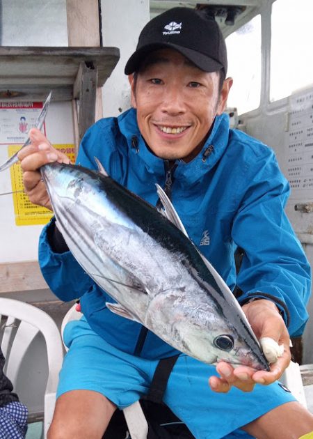 康仁丸・ジギング釣り果