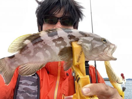 A.P.Pフィッシングガイドサービス　先制ボーズ逃れでセイゴをRIDEONも、ブレドロデストロイの活躍によりその効果は薄れる。