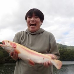 フィッシングレイクたかみや 釣果