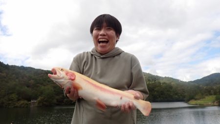フィッシングレイクたかみや 釣果