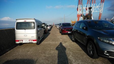 朝の時合いに釣行出来ました