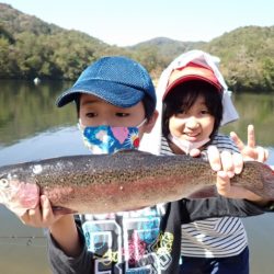 フィッシングレイクたかみや 釣果