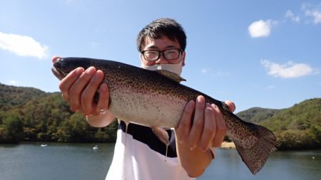 フィッシングレイクたかみや 釣果