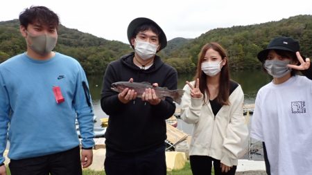 フィッシングレイクたかみや 釣果