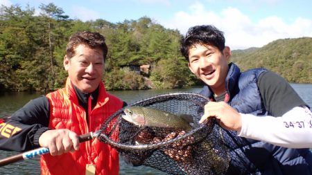 フィッシングレイクたかみや 釣果