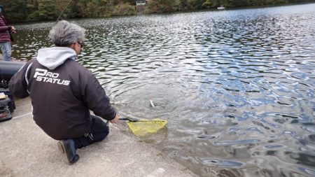 フィッシングレイクたかみや 釣果