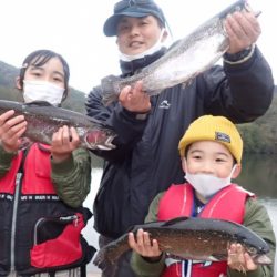 フィッシングレイクたかみや 釣果