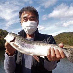 フィッシングレイクたかみや 釣果