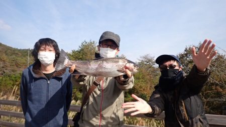 フィッシングレイクたかみや 釣果