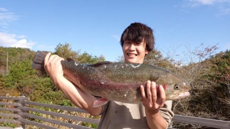フィッシングレイクたかみや 釣果
