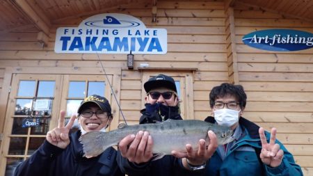 フィッシングレイクたかみや 釣果