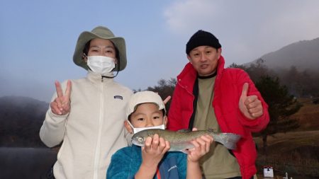 フィッシングレイクたかみや 釣果