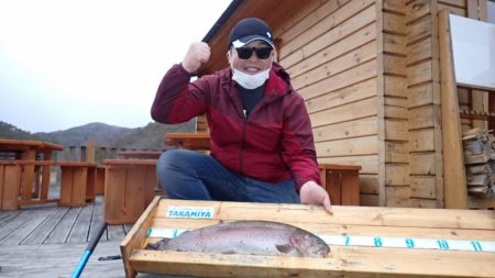 フィッシングレイクたかみや 釣果