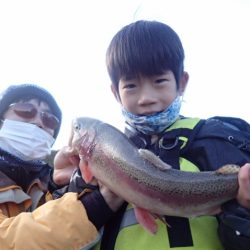 フィッシングレイクたかみや 釣果