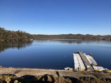 入鹿池でワカサギ釣り
