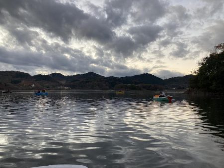 入鹿池でワカサギ釣り