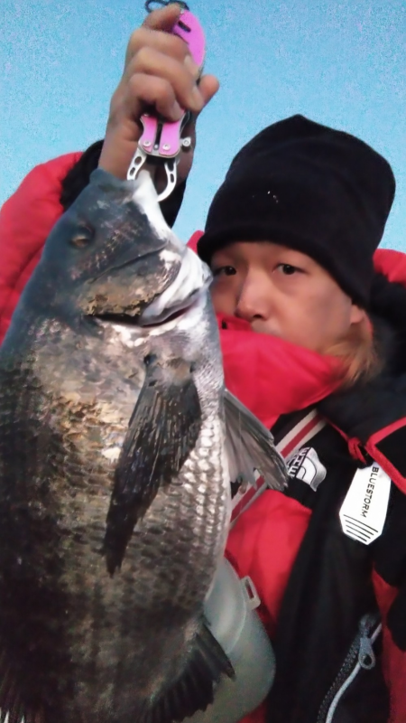 久しぶりのチヌの強烈な引き！