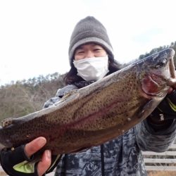 フィッシングレイクたかみや 釣果