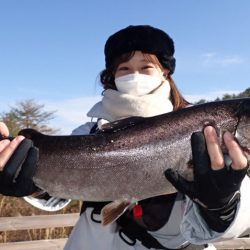 フィッシングレイクたかみや 釣果