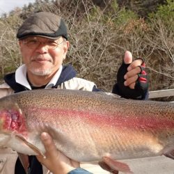 フィッシングレイクたかみや 釣果