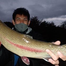 フィッシングレイクたかみや 釣果