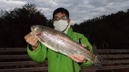 フィッシングレイクたかみや 釣果