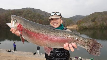 フィッシングレイクたかみや 釣果