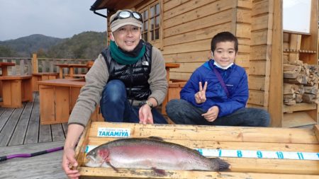 フィッシングレイクたかみや 釣果