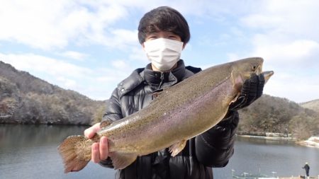 フィッシングレイクたかみや 釣果