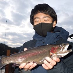 フィッシングレイクたかみや 釣果