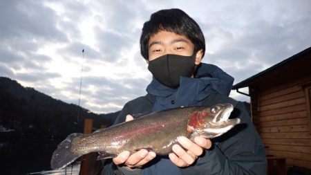 フィッシングレイクたかみや 釣果