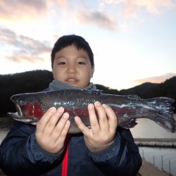 フィッシングレイクたかみや 釣果