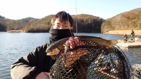 フィッシングレイクたかみや 釣果