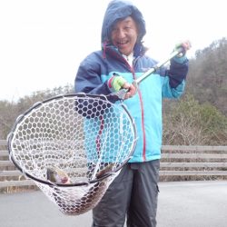 フィッシングレイクたかみや 釣果