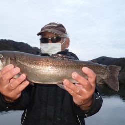 フィッシングレイクたかみや 釣果