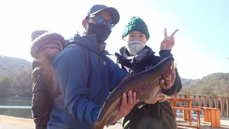 フィッシングレイクたかみや 釣果