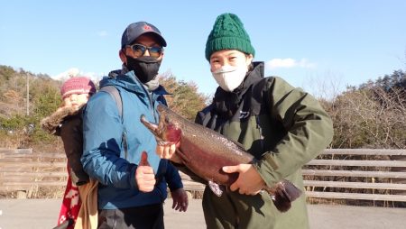 フィッシングレイクたかみや 釣果