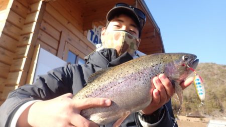 フィッシングレイクたかみや 釣果