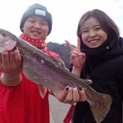 フィッシングレイクたかみや 釣果