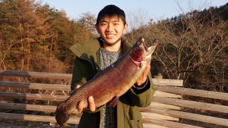 フィッシングレイクたかみや 釣果