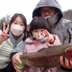 フィッシングレイクたかみや 釣果