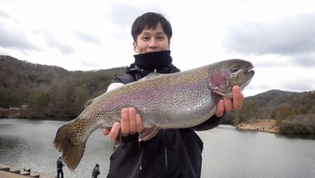 フィッシングレイクたかみや 釣果