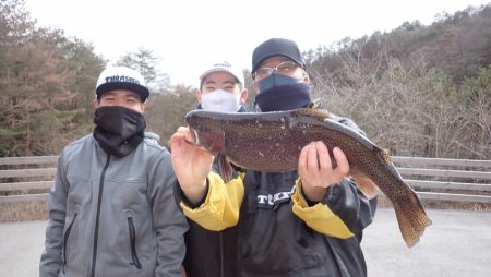 フィッシングレイクたかみや 釣果