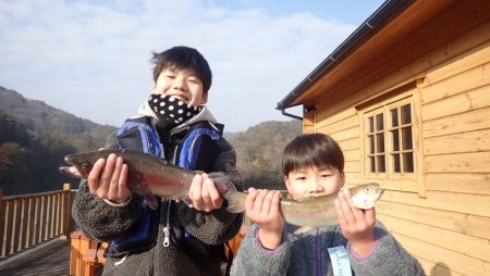 フィッシングレイクたかみや 釣果