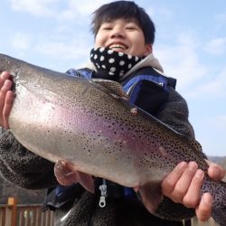 フィッシングレイクたかみや 釣果