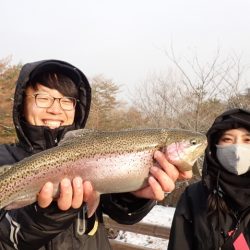 フィッシングレイクたかみや 釣果