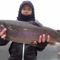 フィッシングレイクたかみや 釣果